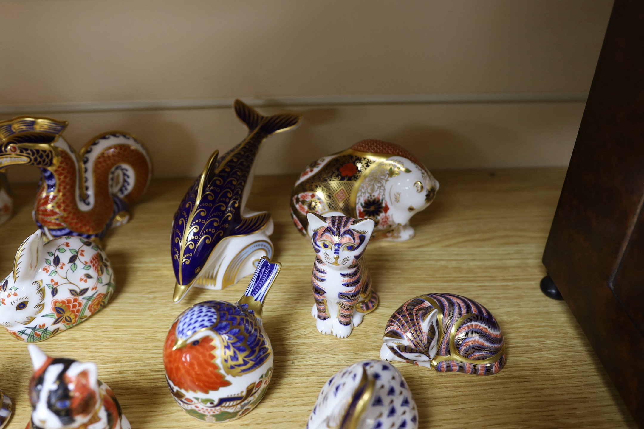 A collection of 20 Royal Crown Derby Imari animal and bird paperweights